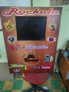 rockola pared con pantalla touch 19"